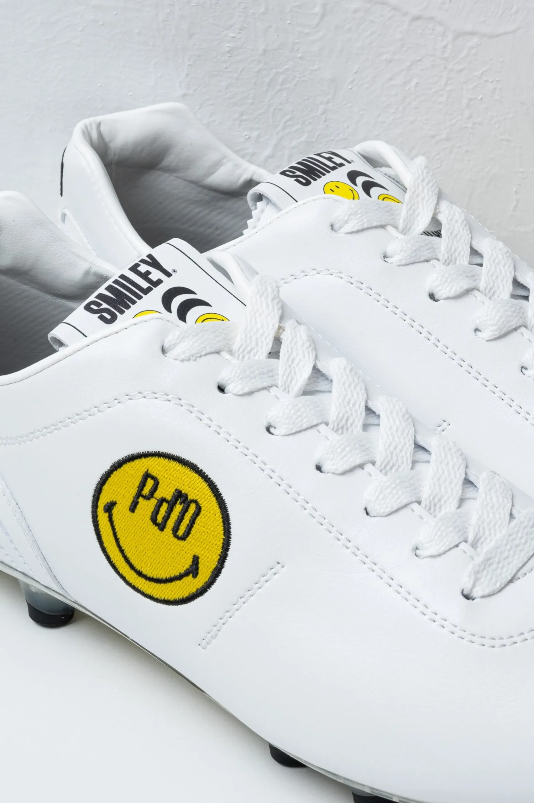 Pantofola d'Oro Lazzarini 2.0 Eco Football Boot - Smiley Edition Shop
